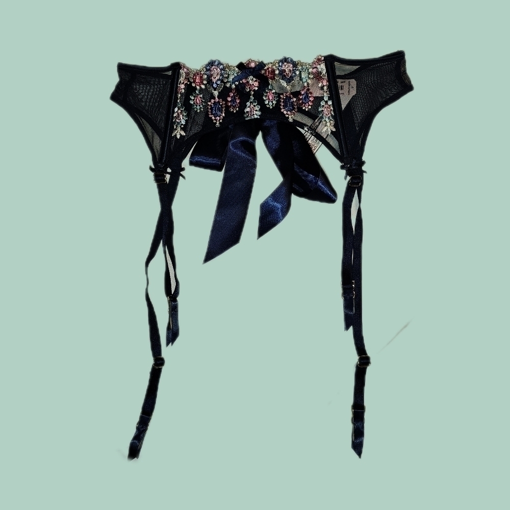 NWT Victoria's Secret Jewel Embroidered Garter Belt